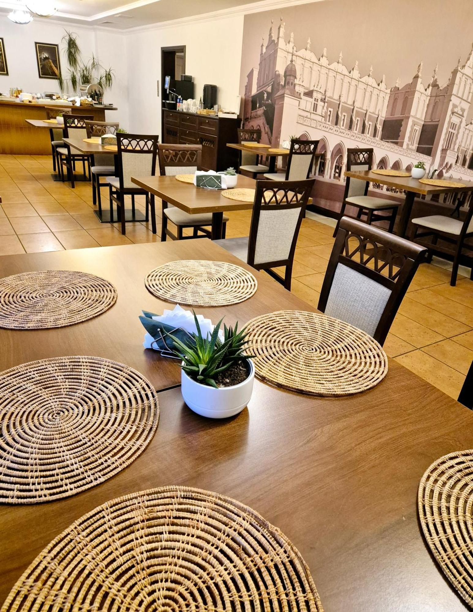 波罗耐兹酒店 克拉科夫 外观 照片